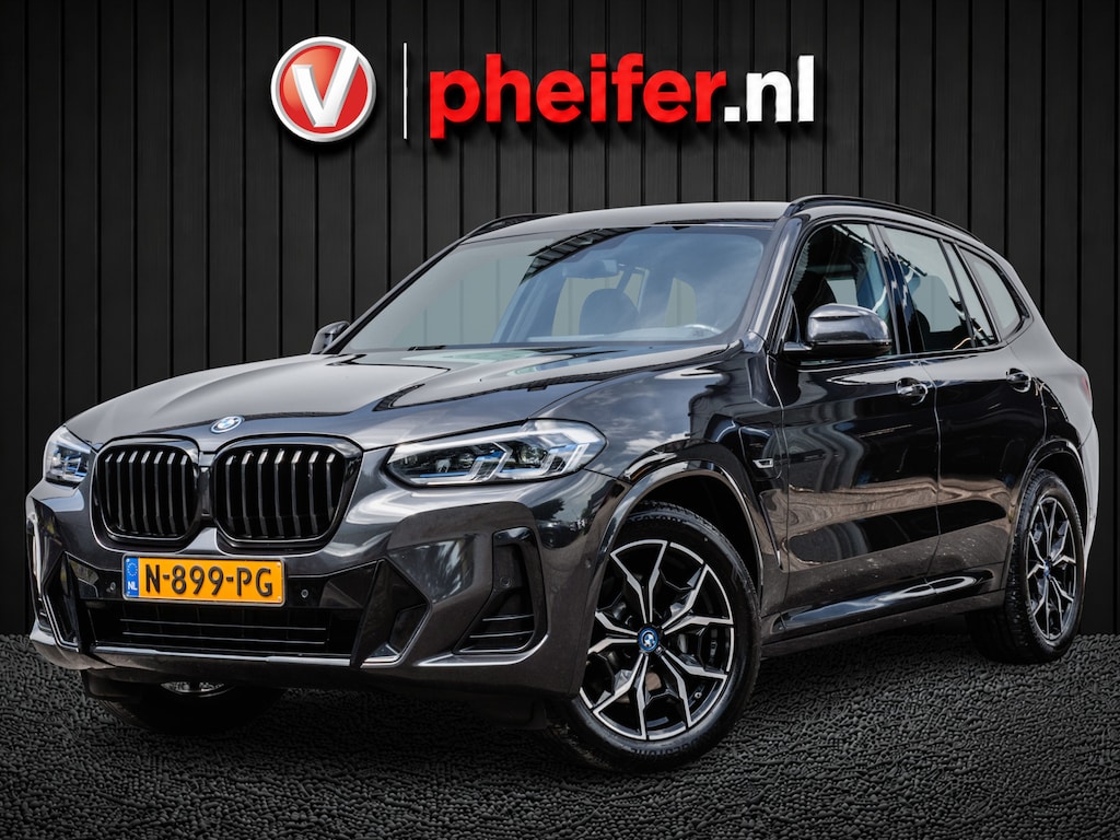 BMW X3 xDrive30e Business Edition Plus Facelift!/ M-Pakket/ Trekhaak/ Sportstoelen/ Laser Led/ Camera/ Carplay/ Elektr. achterklep