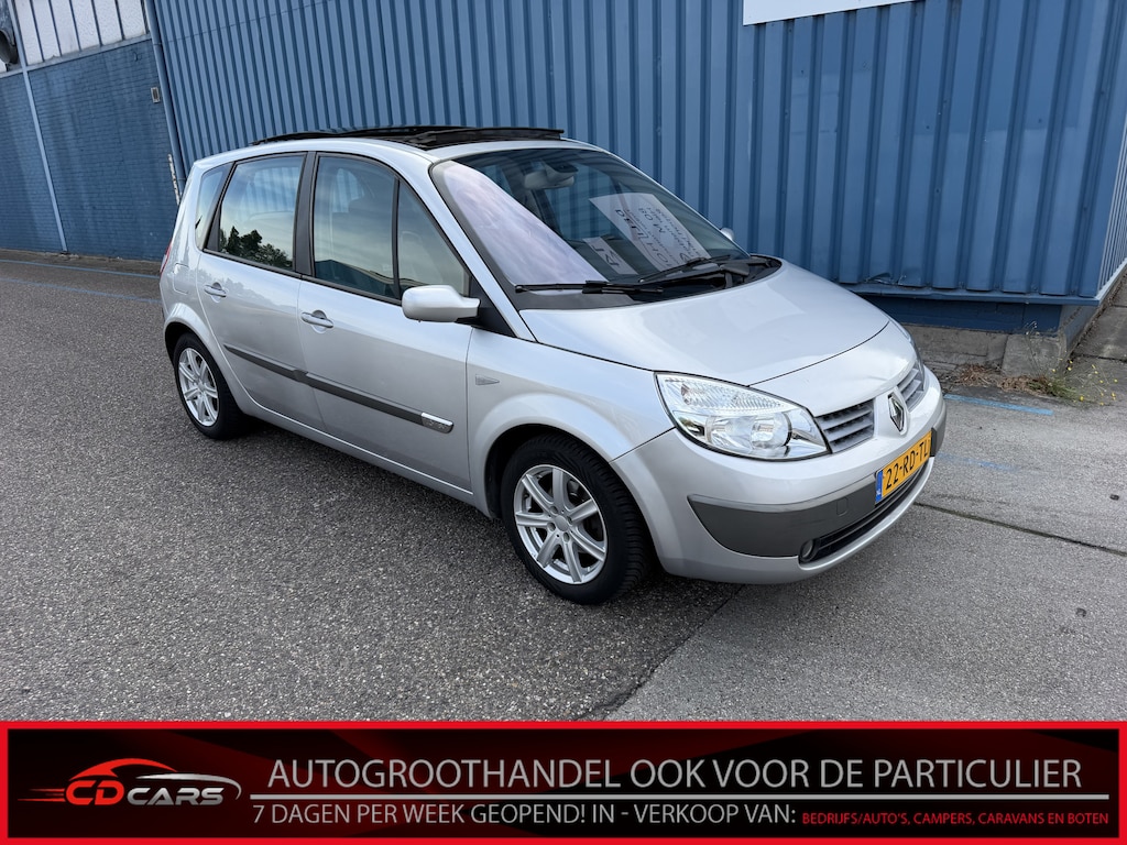 Renault Scenic 1.6-16V Privilège Luxe Inruilauto’s tegen vaste prijzen. Voor meer info: 0638140850 Bij de verkoop van gebruikte voertuigen door CD-Cars wordt geen standaard garantie verstrekt. De koper aanvaardt het voertuig in de staat waarin het zich bevindt op het moment van aankoop
