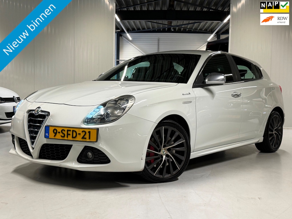 Alfa Romeo Giulietta 1.4 T 170PK Distinctive Automaat|Navigatie!!