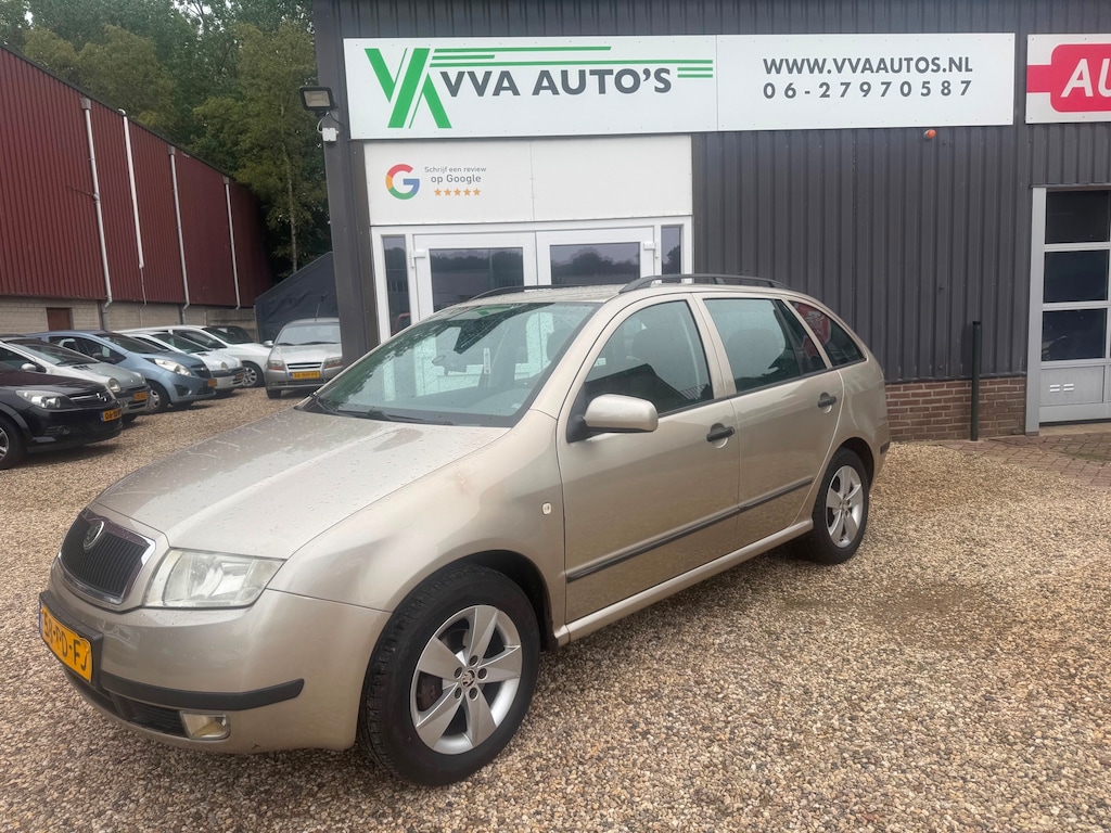 Skoda Fabia Combi 1.4 AUTOMAAT airco, cruise control , trekhaak, APK 06-2027!