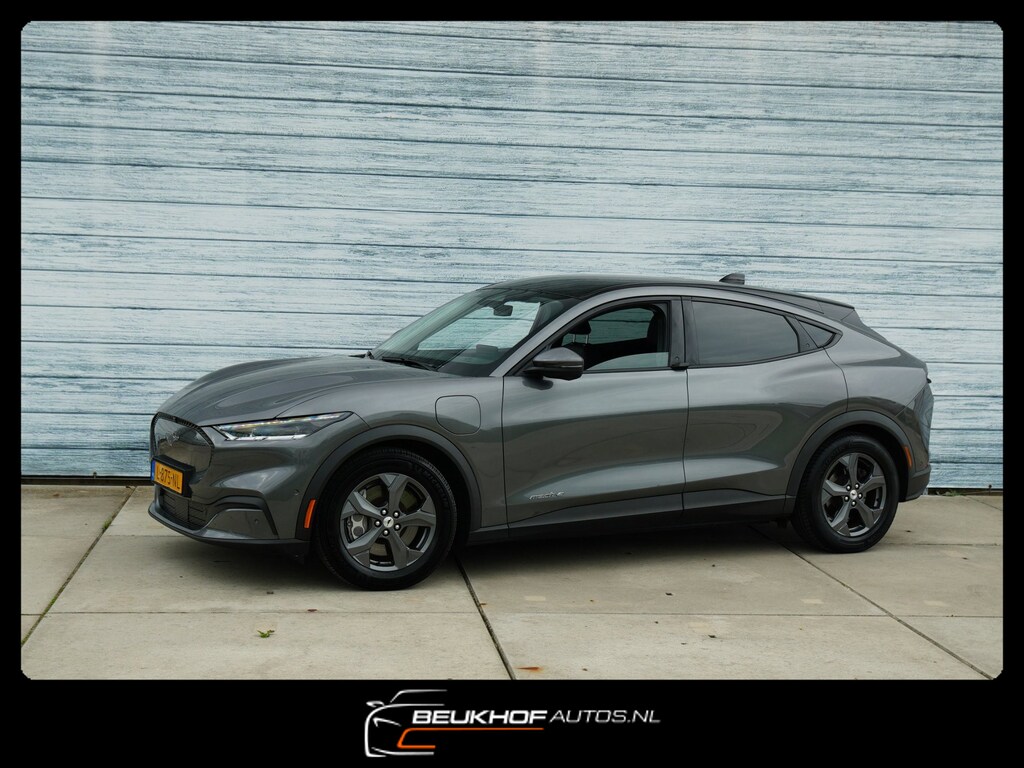 Ford Mustang Mach-E RWD75 kWh Pano Carplay B&O Camera Soh93%