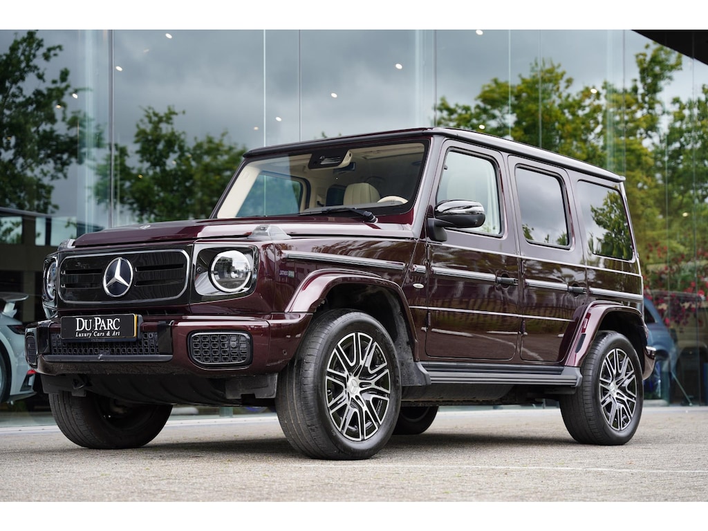 Mercedes-Benz G-klasse 580 / 116 kWh / Robijnrood / Leder Beige / Grille Verlicht