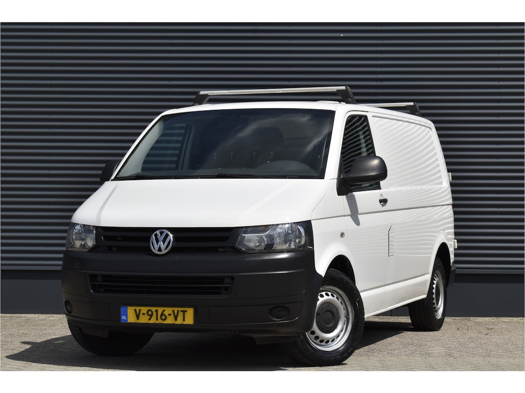 Volkswagen Transporter 2.0 TDI L1H1 BlueMotion Trekhaak - Navi - Stoelverw.