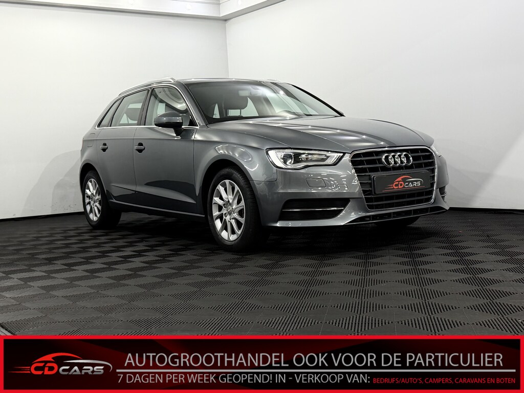Audi A3 Sportback 1.2 TFSI Ambition Clima, Parkeersensoren, Navi, Cruise control, A start stop, Lichtmetalen velgen