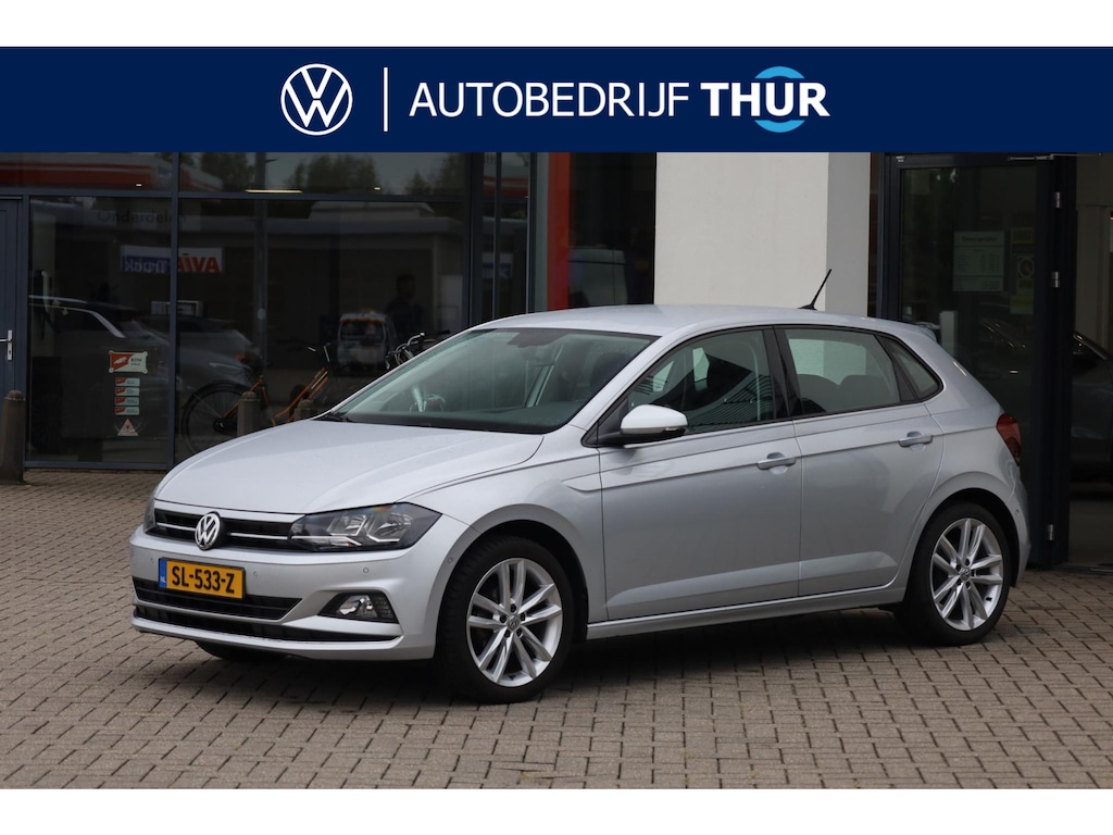 Volkswagen Polo 1.0 TSI Highline 70KW/95Pk, 17" LMV, trekhaak, navigatie, pdc voor en achter, door ons VW Dealeronderhouden en geleverd, carplay