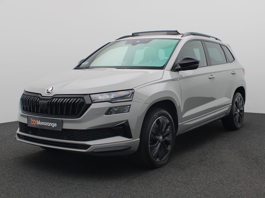 Skoda Karoq 1.5 TSI ACT Sportline Business 150PK DSG Panoramadak, Trekhaak, Achteruitrijcamera, Winterpakket Plus, Keyless, Virtual Pedal, 18'' Lichtmetaal