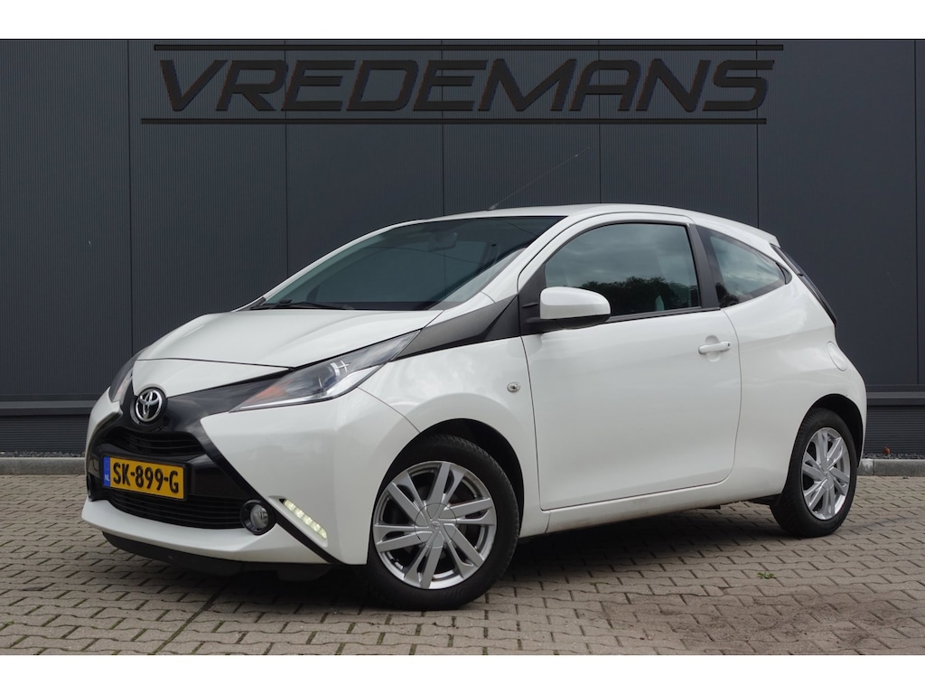 Toyota Aygo 1.0 VVT-i x-play