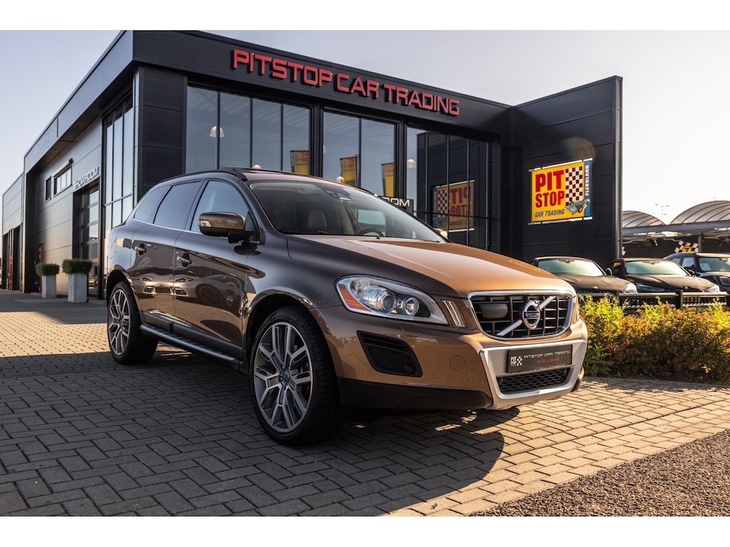 Volvo XC60 3.0 T6 AWD Summum, Schuifdak, ACC, Memory stoelen, BLIS, Uniek!