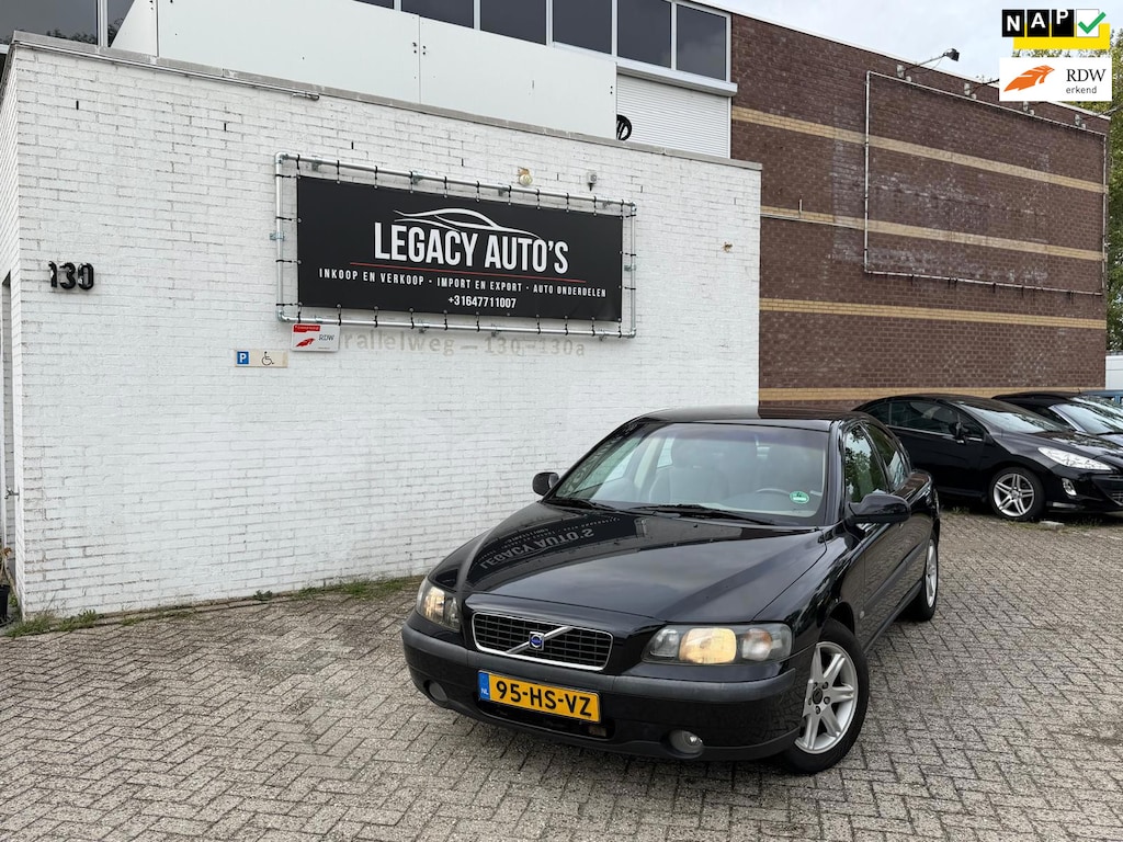 Volvo S60 2.4 Edition - APK 11/2026 - RIJDT & SCHAKELT GOED -