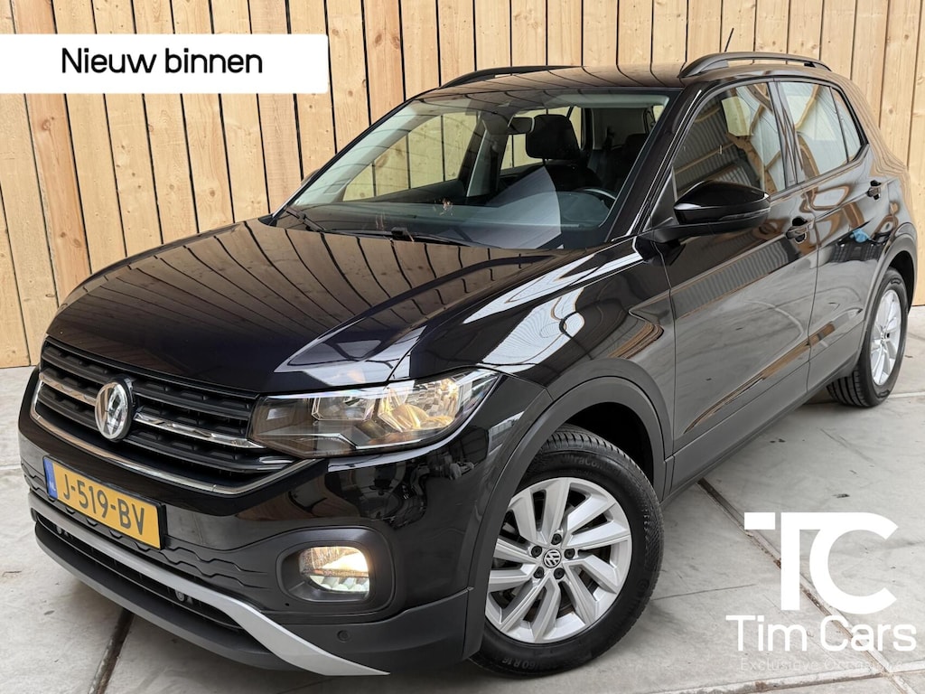 Volkswagen T-Cross 1.0 TSI Life Apple CarPlay/Android Auto | Airconditioning | Cruise control adaptief | DAB ontvanger | Dode hoek detectie | Navigatiesysteem | Parkeersensoren voor en achter
