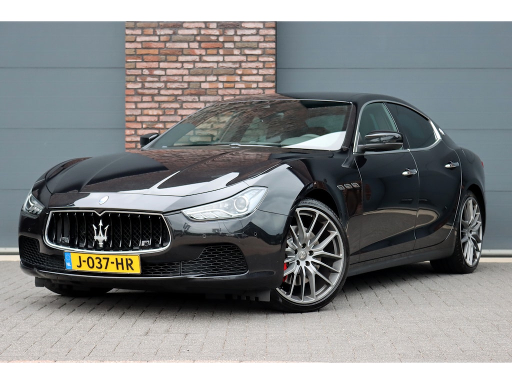 Maserati Ghibli 3.0 S Q4 | Carbon | Bowers&Wilkins | Stoelventilatie | Memory | Variabel Onderstel | Apple Carplay/Android Auto | Leder | Camera | Keyless Entry | Elektrisch Zonnescherm |