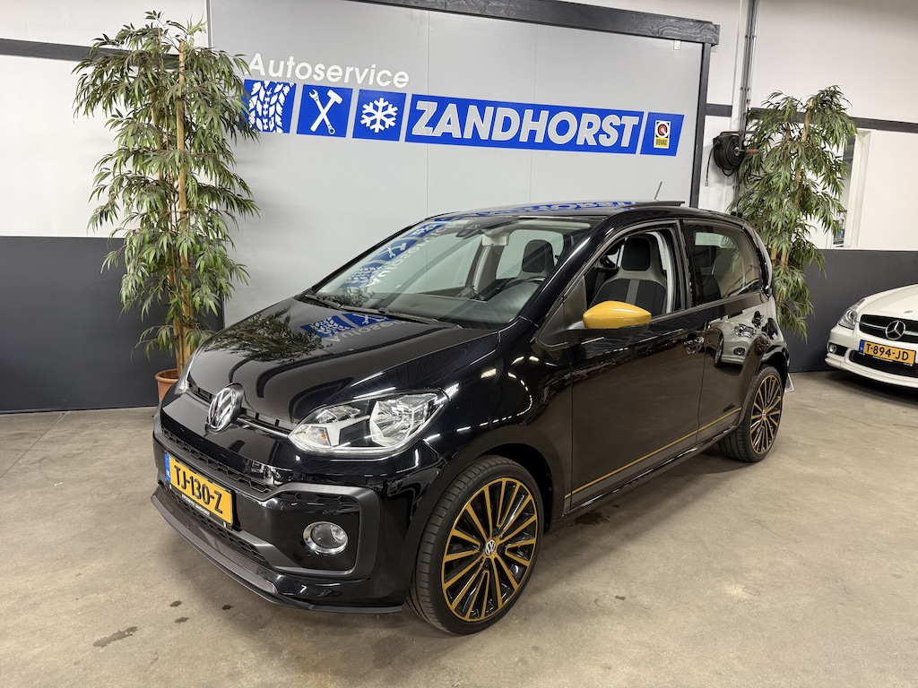Volkswagen Up! 1.0 TSI BMT high up! // Panodak // Ecc // Stoelverw. // PDC // Cruise//90PK!!!