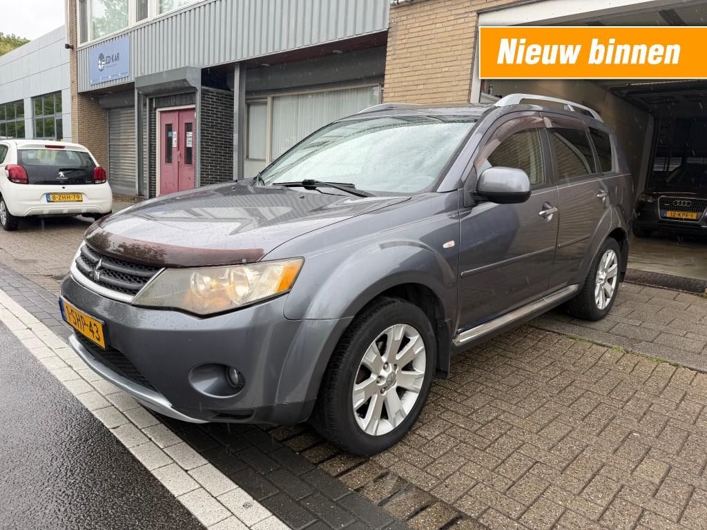 Mitsubishi Outlander 2.4 Intense+ 4WD AUTOMAAT 7 PERS. RIJDT GOED APK
