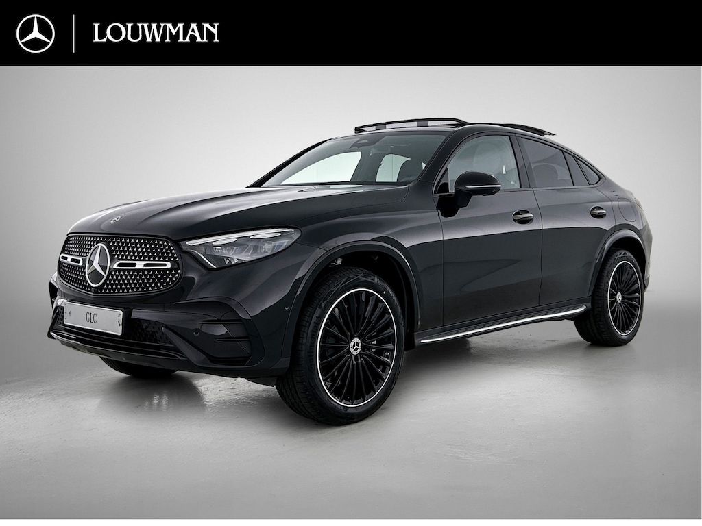 Mercedes-Benz GLC Coupe 400e 4MATIC Business Solution AMG | Premium Plus | Nightpakket | Winterpakket | Trekhaak | Panoramaschuifdak | 360° camera | URBAN GUARD Plus | Treeplanken in aluminiumlook | Middenconsole metaalstructuur | Burmester® 3D surround sound systeem |