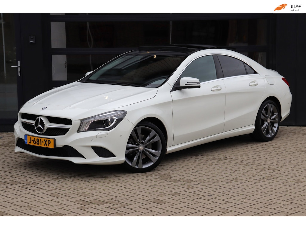 Mercedes-Benz CLA 200 Prestige Comfort | Pano | Clima | Cruise | Navi | Stoelverwarming | BI-Xenon | Standkachel |