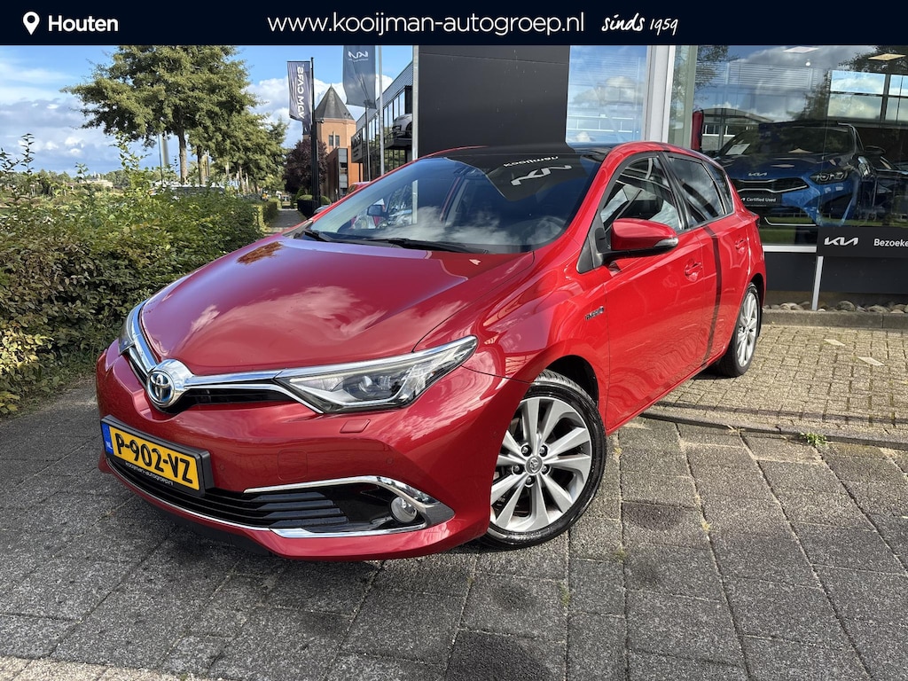 Toyota Auris 1.8 Hybrid Executive Panoramadak, Parkeersensoren V+A, Privacy Glass, Stoelverwarming, Enz