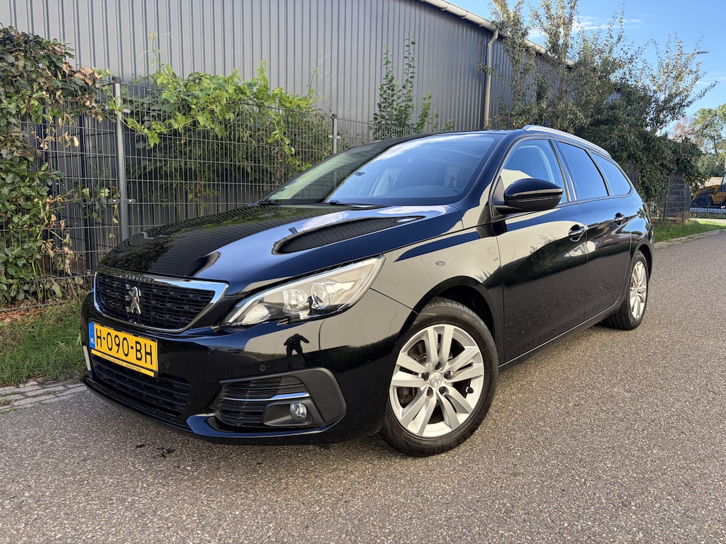 Peugeot 308 SW 1.2 PureTech Blue Lease Executive / NAVI / CRUISE / PANORAMADAK / 156dkm! NAP!