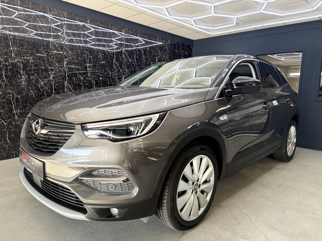 Opel Grandland X 1.2 Turbo ultimate 130pk /CarPlay / stoelverwarming/ ventilatie / lederbekleding