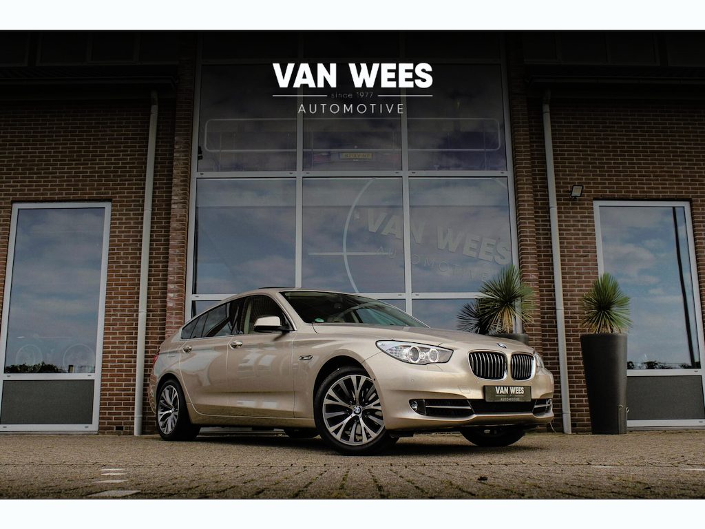 BMW 5-Serie GT Gran Turismo 535i High Executive | Achterasbesturing | Stoelventilatie | Head-up | Panoramadak | Rijstrooksensor | HiFi audio | Comfortstoelen | Side view camera