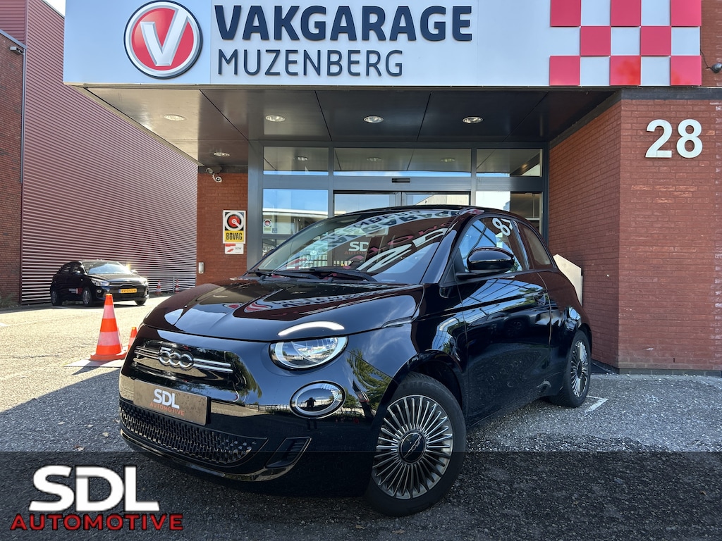 Fiat 500 Icon 42 kWh Long Range // LED // NAVI + CARPLAY // PDC // CRUISE // CLIMA