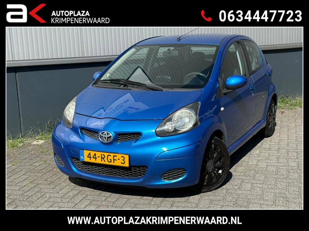 Toyota Aygo 1.0-12V Comfort Navigator Airco Elektrische Ramen Nieuwe Apk