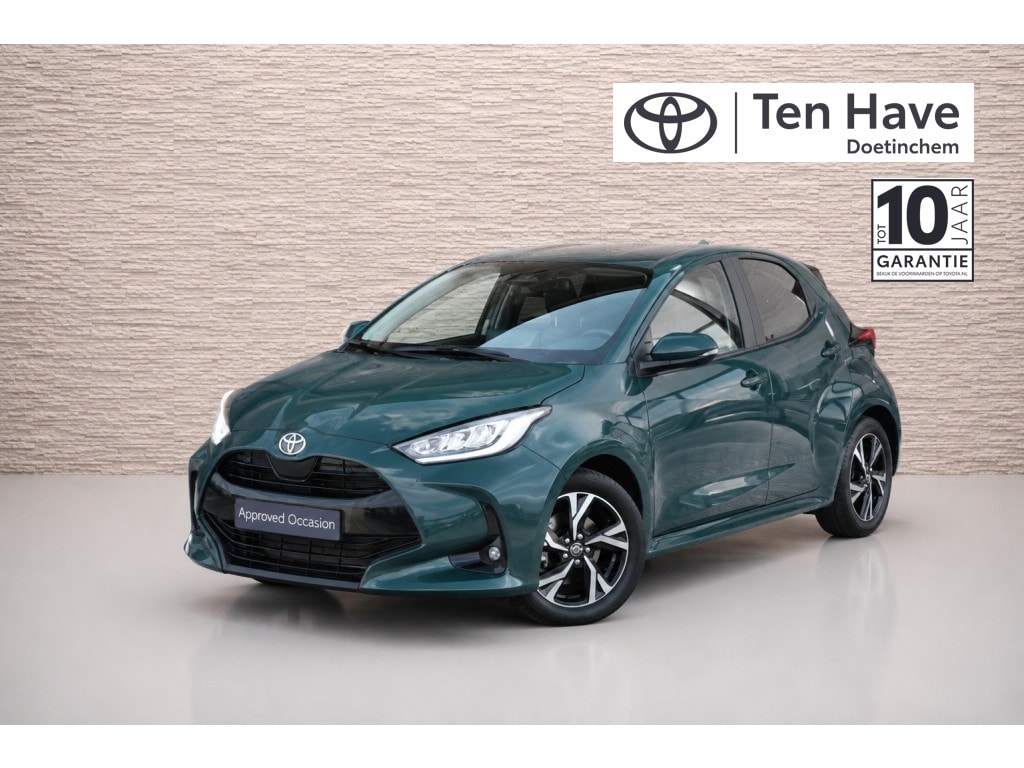Toyota Yaris 1.5 Hybrid 115 Dynamic Automaat | Comfort pack | Buitenspiegels automatisch inklapbaar | Stoelen, stoelverwarming voorstoelen | Stuurwiel, met stuurwielverwarming | Blind Spot Monitor (BSM); dodehoekd