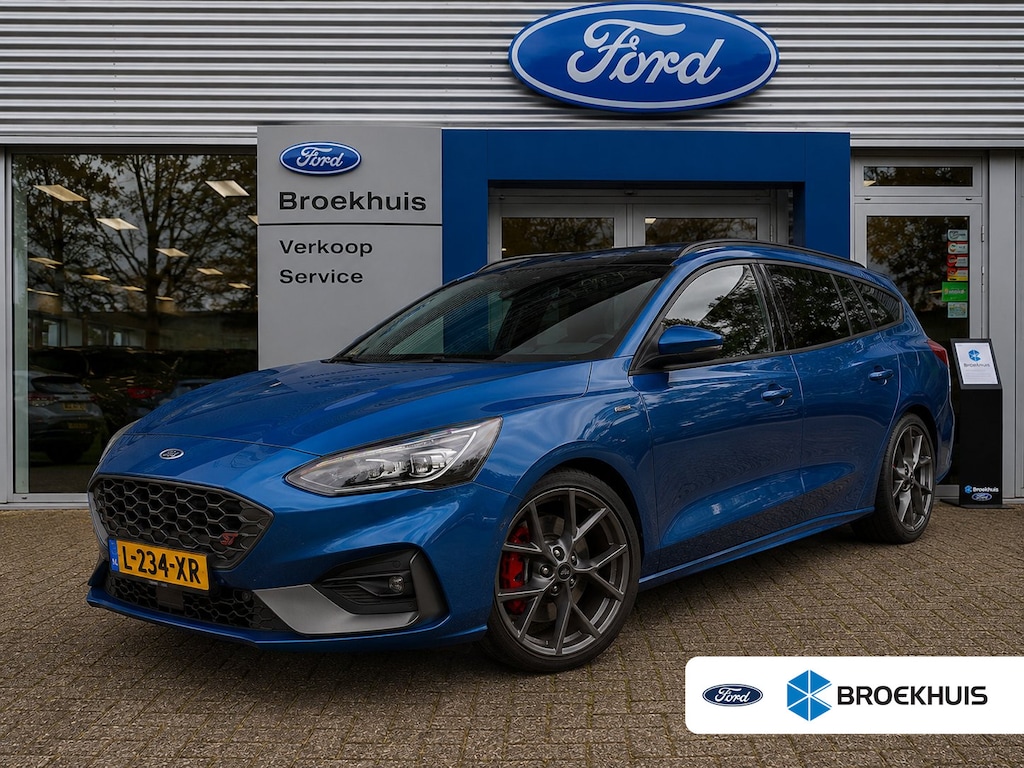 Ford Focus Wagon 2.3EB ST-3 | AUTOMAAT! | ADAPTIVE CRUISE | DEALER OH! | TREKHAAK | WINTERPACK | PANODAK | DODE HOEK | CAMERA | PARK SENS V+A