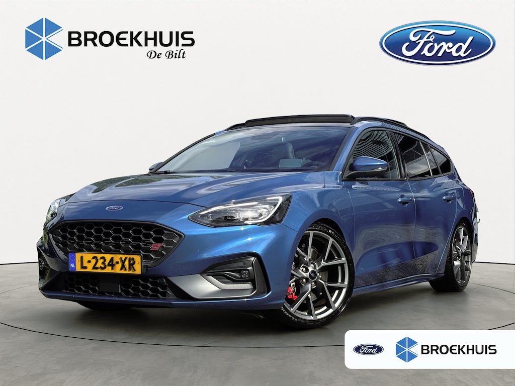 Ford Focus Wagon 2.3EB ST-3 | AUTOMAAT! | ADAPTIVE CRUISE | DEALER OH! | TREKHAAK | WINTERPACK | PANODAK | DODE HOEK | CAMERA | PARK SENS V+A
