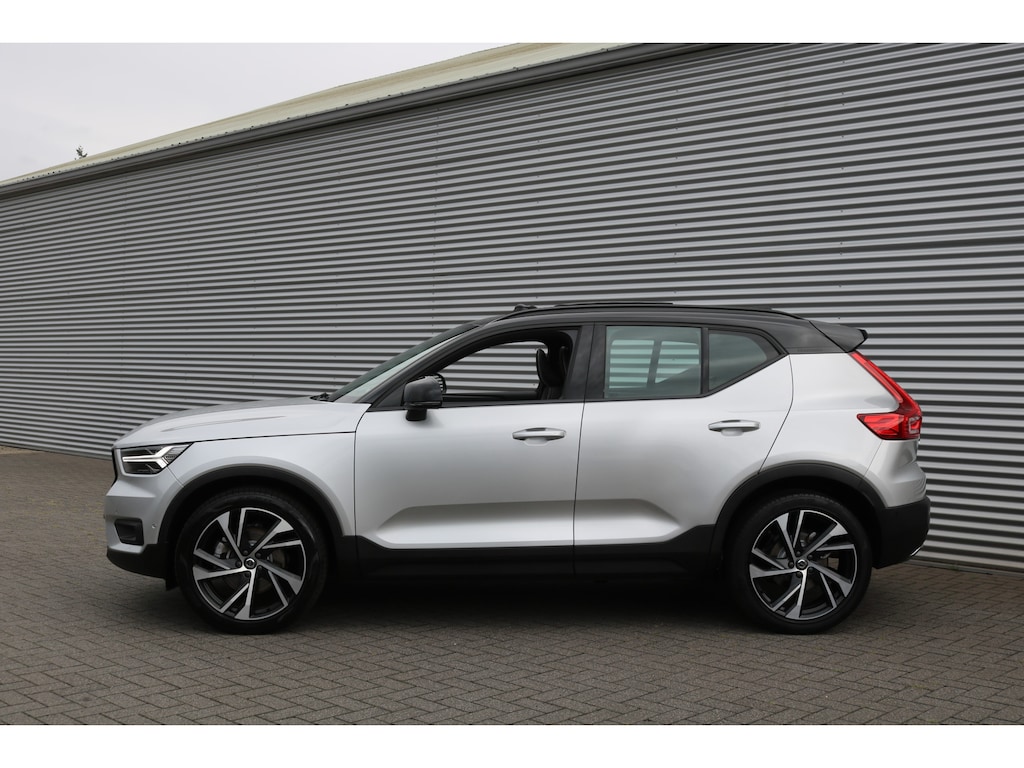 Volvo XC40 2.0 T4 R-Design (Orig NL! 66.085Km! Pano Sportleder/Memory ACC Keyless Full-Led Trekhaak 20InchLMV)