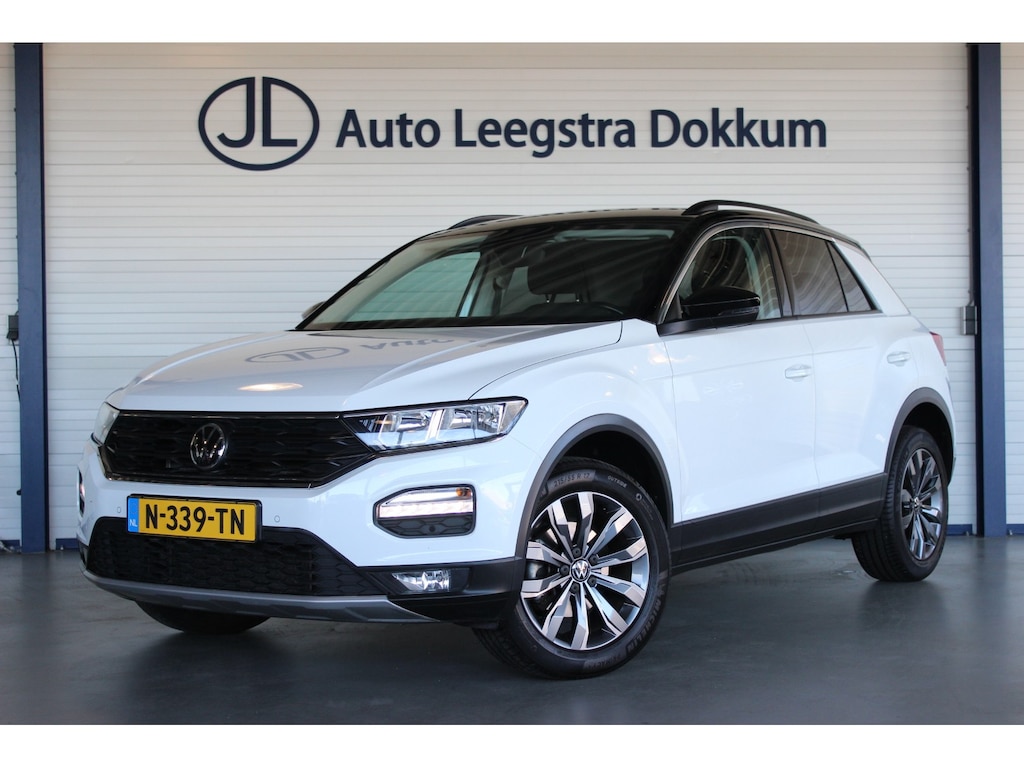 Volkswagen T-Roc 1.0 TSI Style Trekhaak | Two-Tone | Virtual Cockpit | Carplay | Navi | Clima | Adapt. Cruise | 17" LMV | PDC V+A