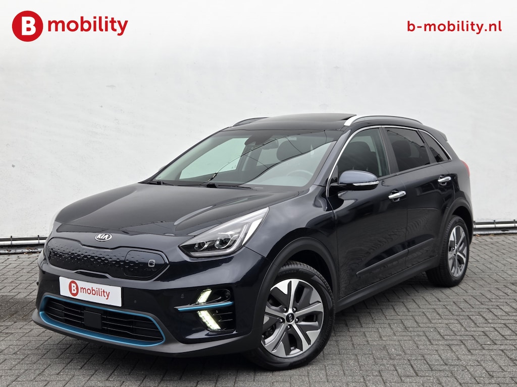 Kia Niro EV e-Niro DynamicPlusLine 64 kWh SOH 100% Warmtepomp Schuif/Kanteldak Achteruitrijcamera | Stoel/Stuurwielverwarming | DAB Audio | Apple CarPlay