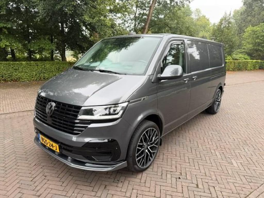 Volkswagen Transporter 2.0TDI 150pk L2h1 28 Highline/Virtdash/20Inch/dubbele schuifdeuren/Trekhaak/Full Led/Camera