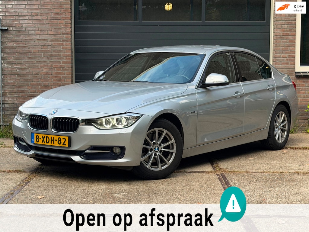 BMW 3-Serie 316i Sport Automaat | Keyless Entry | Navigatie | Stoelverwarming | Climate Control| Parkeerhulp V+A |