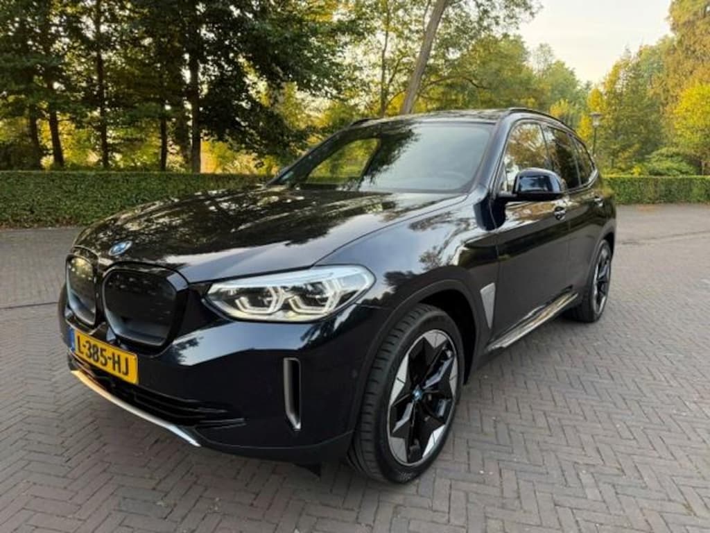 BMW iX3 High Executive SOH 96%/Trekhaak/Pano/Leer/Headup/360Camera/Harman Karbon