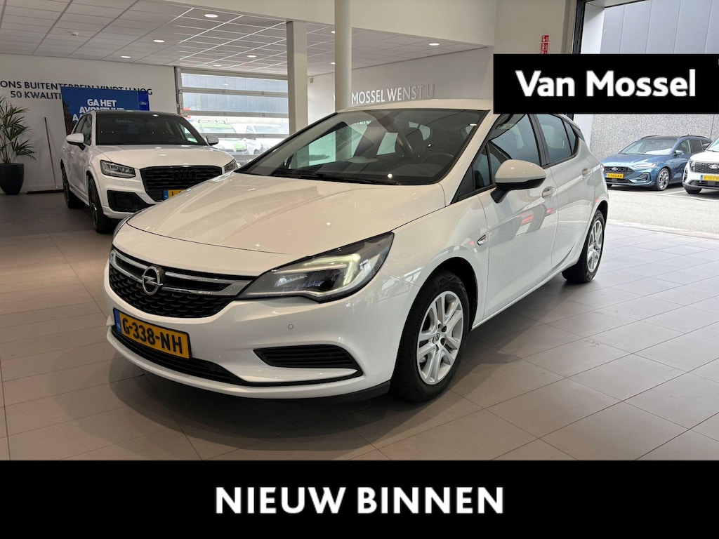 Opel Astra 1.0 Turbo Online Edition PARKEER SENSOREN VOOR EN ACHTER | CRUISE CONTROL |