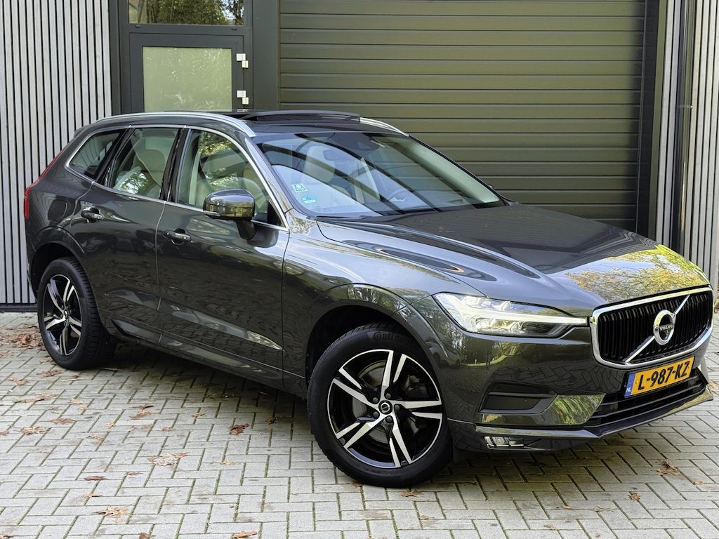 Volvo XC60 2.0 B5 Momentum 1e eigenaar | Dealer onderhouden | Panoramadak | Harman Kardon | 360° camera