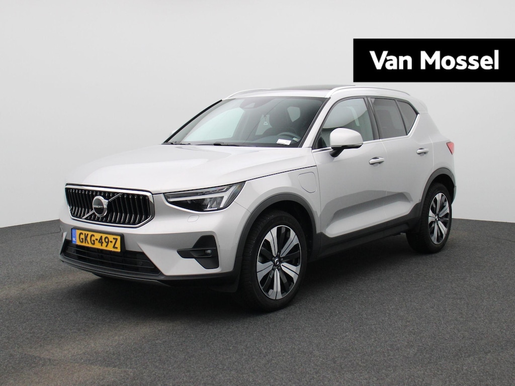 Volvo XC40 1.5 T4 Plug-in hybrid Ultimate Bright AUTOMAAT | SPORTSTOELEN | PANORAMADAK | NAVIGATIE | CAMERA | HARMAN KARDON | APPLE CARPLAY | STOELVERWARMING | CLIMA | ADAPTIEVE CRUISE | 12 MAANDEN BOVAG GARANTIE | 12 MAANDEN BOVAG GARANTIE |