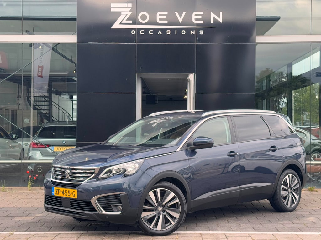 Peugeot 5008 1.2 PureTech Blue Lease Executive/ leder/