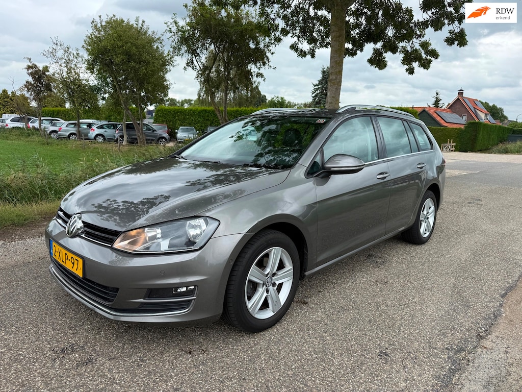 Volkswagen Golf Variant 1.2 TSI Highline Orgineel NL/Nieuwe Apk. Goede opties