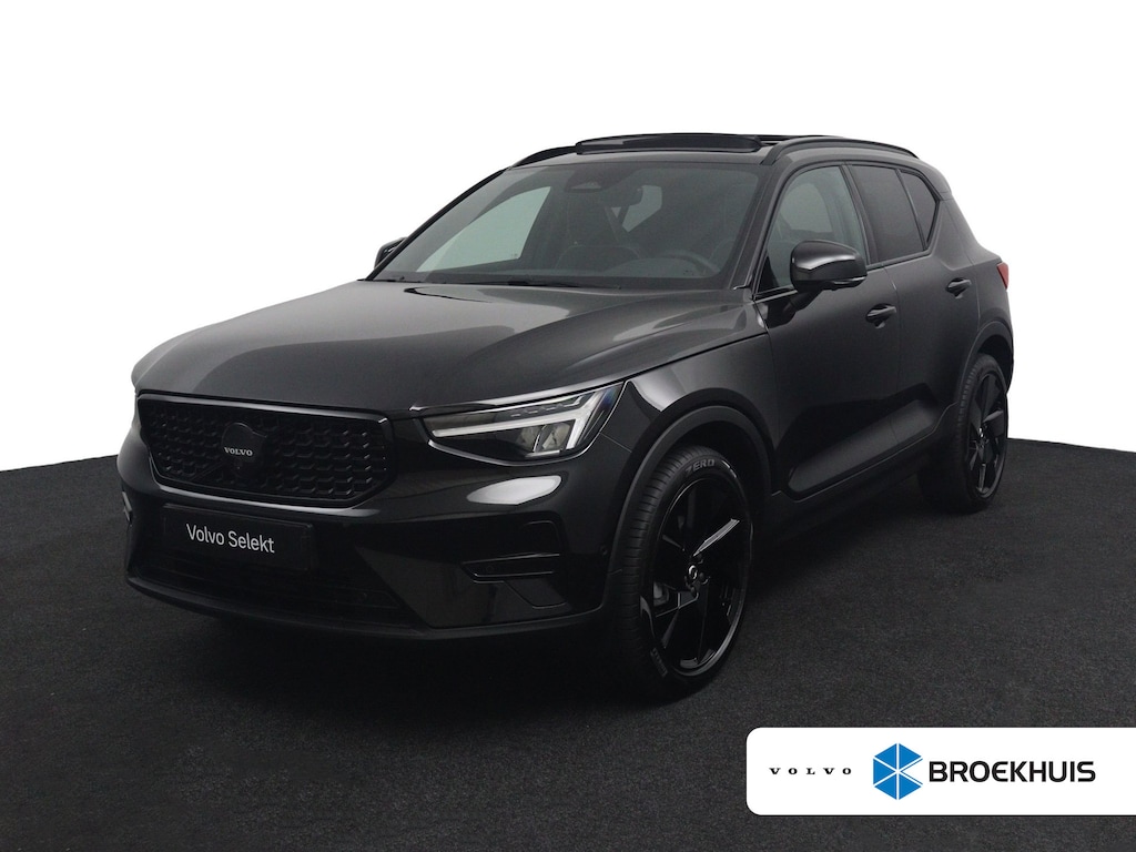 Volvo XC40 2.0 B4 Plus Black Edition | Trekhaak | Panoramadak | 360 Camera | Harman/Kardon |