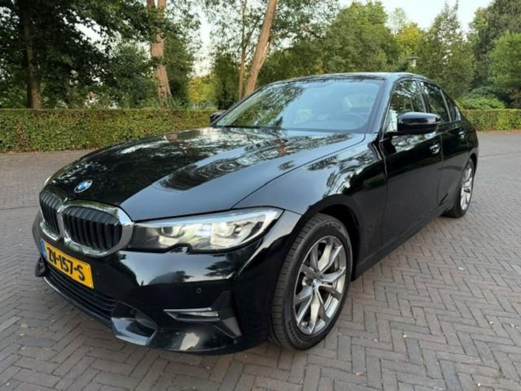 BMW 3-Serie 320i Executive Edition/Xenon/Led/Navi/Pdc/Cruise