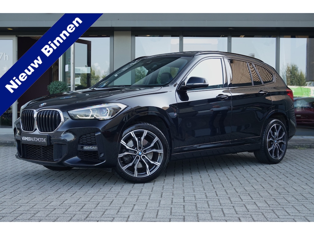 BMW X1 xDrive20i High Executive M Sport | Panoramadak | Leder | VOL |