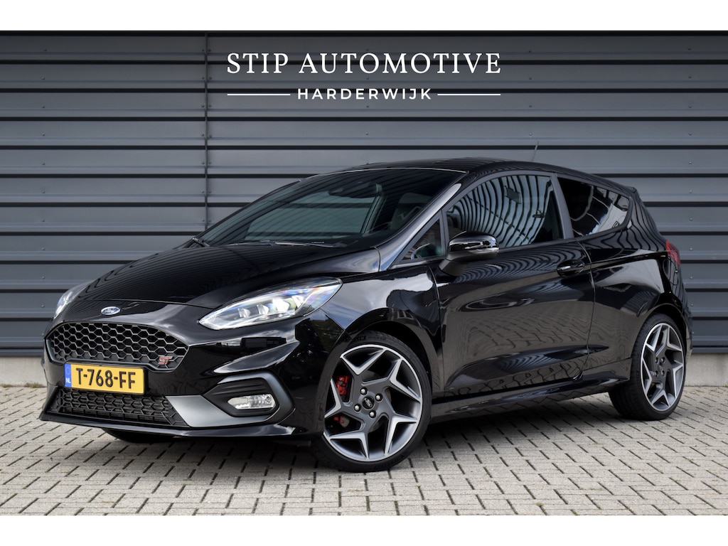 Ford Fiesta 1.5 ST-3 200pk | Recaro Seats | Bang & Olufsen | Keyless Entry & Start | Camera | Stoel + Stuur verwarming |