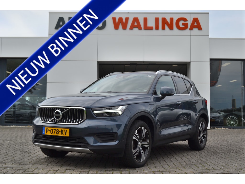 Volvo XC40 1.5 T4 Recharge Inscription | Achteruitrijcamera | Trekhaak 1800kg | Stuur en stoelverw. | Keyless |