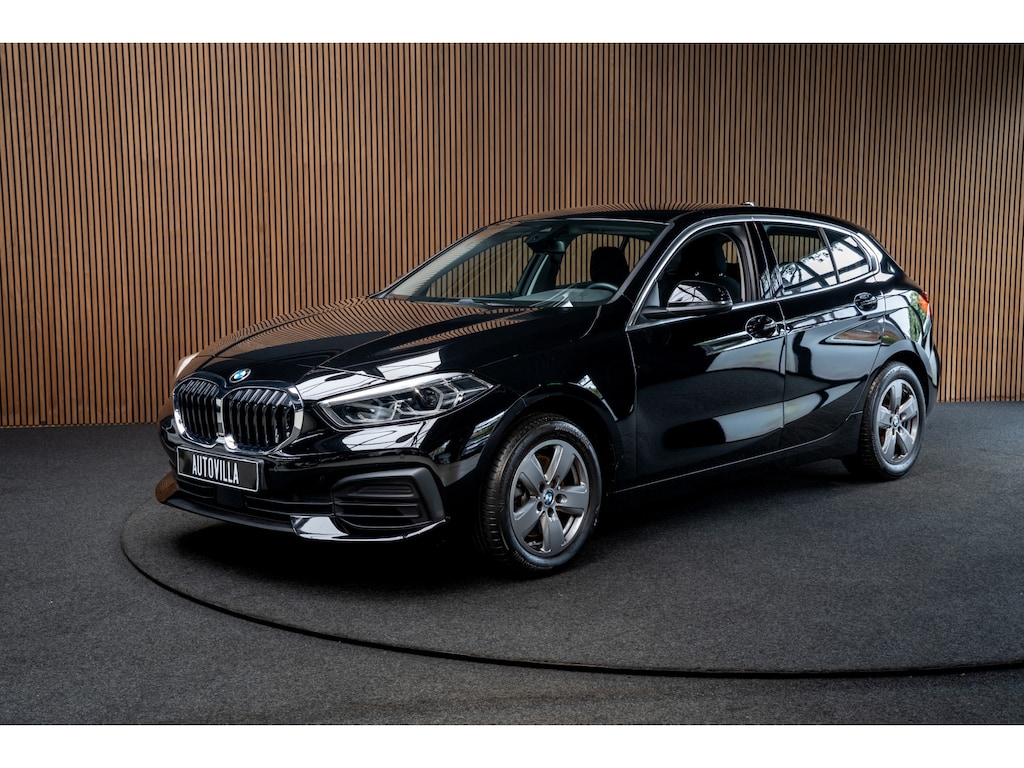 BMW 1-Serie 116i Navi Climate PDC Stuurverwarming Stoelverwarming LM velgen BTW auto