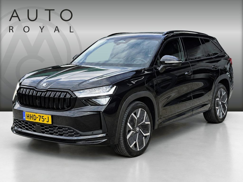 Skoda Kodiaq 1.5 TSI PHEV Sportline Business AFNEEMBARE TREKHAAK | SFEER VERLICHTING | VIRTUAL DISPLAY | CAMERA | MATRIX LED KOPLAMPEN | ADAPTIEVE CRUISE | DODEHOEK DETECTIE | ELEKTRISCH VERSTELBARE STOELEN | KEYLESS | VERWARMDE STOELEN/STUUR || NAVIGATIE |