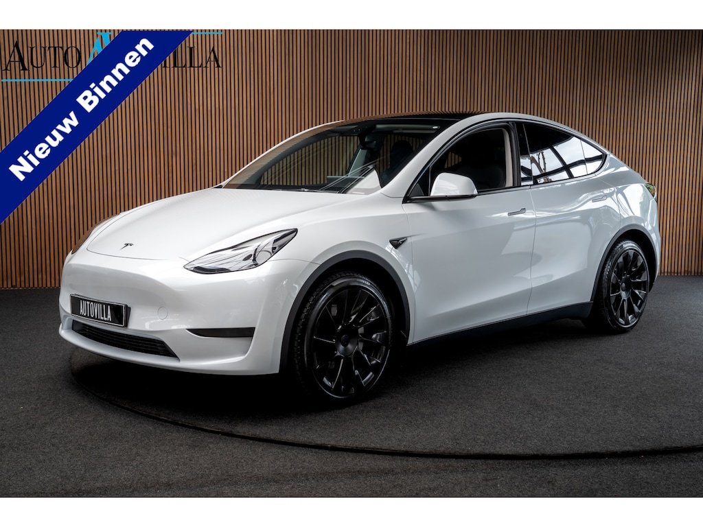Tesla Model Y SOH: 95,8% Navi 360° Leer ACC Autopilot PDC Elektr. achterklep Stoelverwarmimg voor en achter Stuurverwarming Optie: Full Self-Driving Capability BTW auto