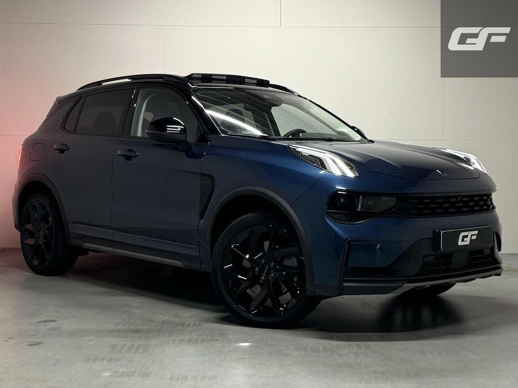 Lynk & Co 01 1.5 Plug-in Black Edition Pano Sfeer. CarPlay