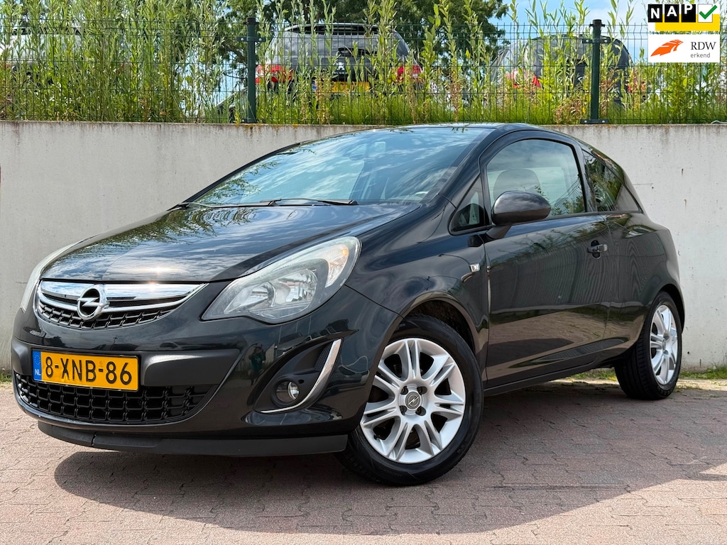 Opel Corsa 1.2-16V BlitZ/NAVI/CRUISE/PDC/FACELIFT/NIEUWE APK AFLEVERING/INRUIL KOOPJE/