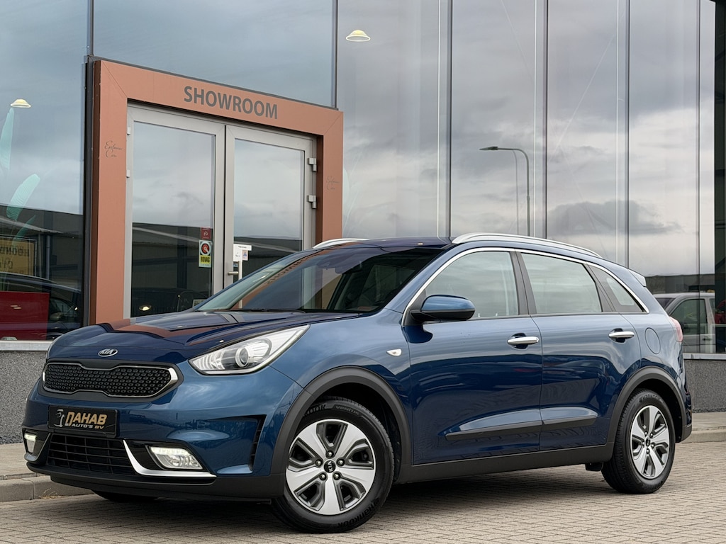 Kia Niro Hybrid 1.6 GDi DynamicPlusLine | Stoel/Stuur verwarming | Achteruitrijcamera | Half Leder | Cruise | Apple Carplay | Lane Assist | Afn Trekhaak |